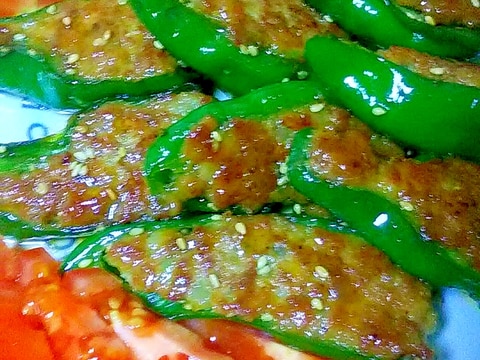 肉詰めピーマン照り焼き